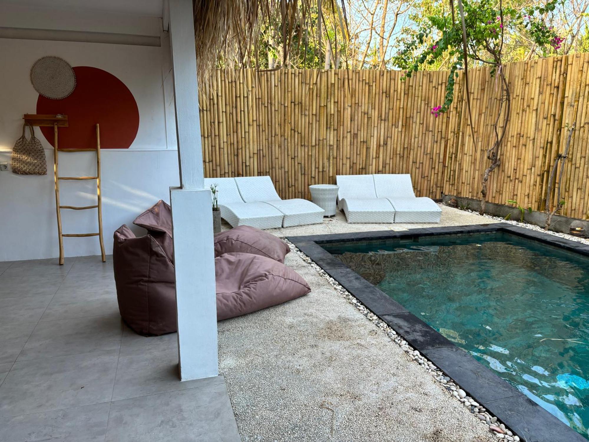 Villa Tiga Gili Air Exterior photo